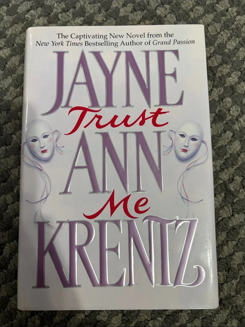 Jayne Ann Krentz - Trust Me (Hardcover)